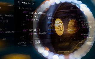 大连 ,php声明和调用变量的符号是什么？